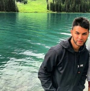 Meet your Posher, Noor